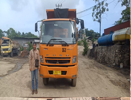 Unit dump truck PT Indo Teknik Pembangunan