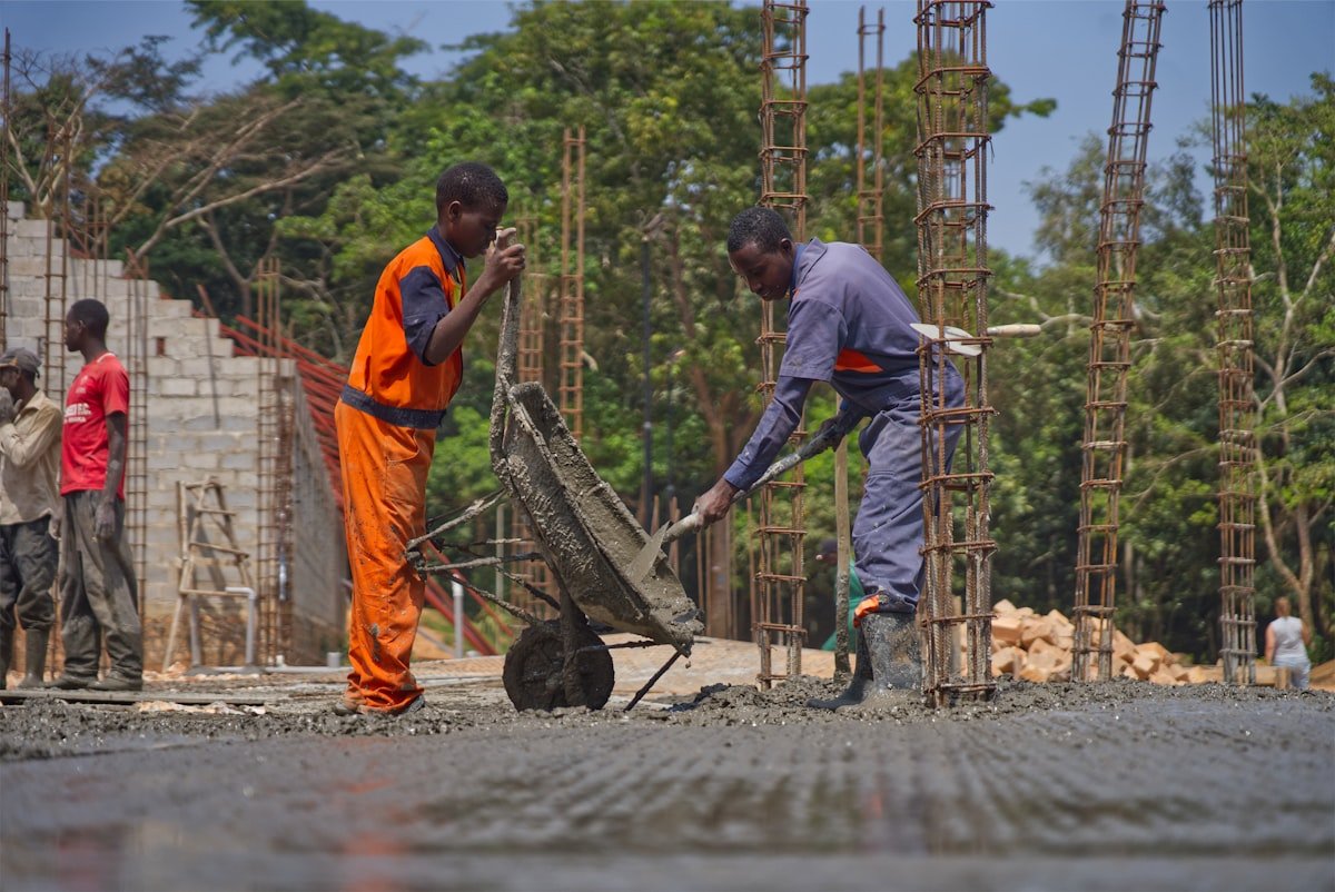 Pengendalian Mutu Beton di Lapangan: Slump, Benda Uji, dan Perawatan